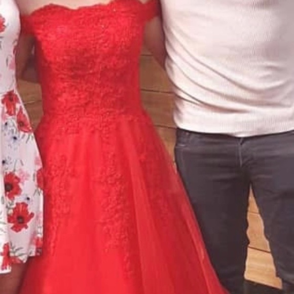 Red and long prom dress - Picture 3 of 11